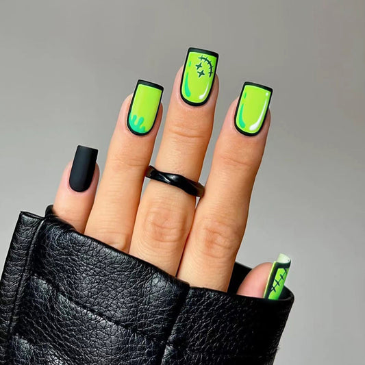 M23 FRESH COMICS GREEN MEDIUM NAIL