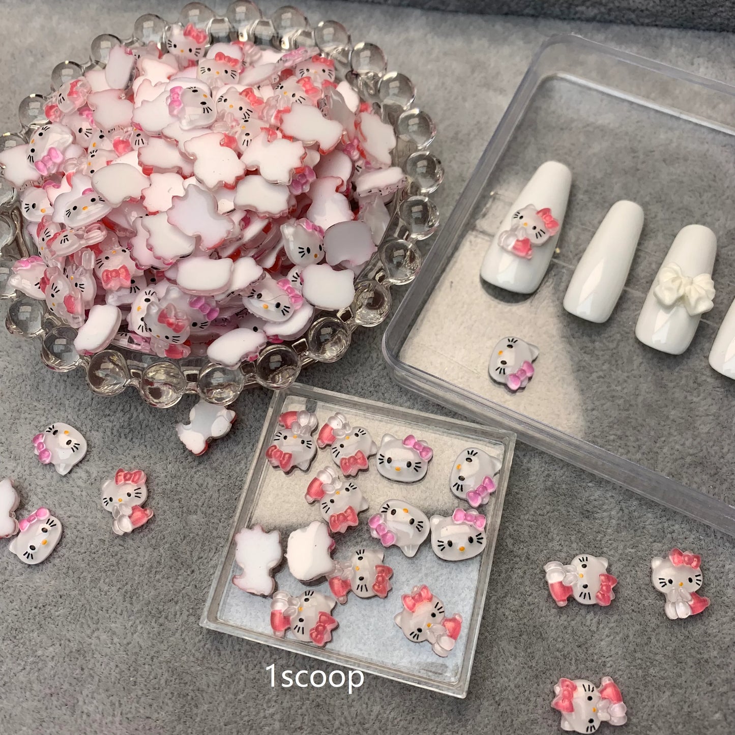 D11 HELLO KITTY HEAD/BODY MIX