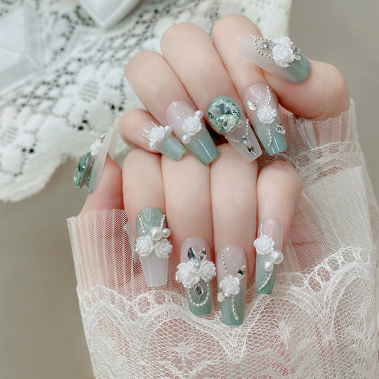 F23 Mint green white rose MEDIUM NAIL