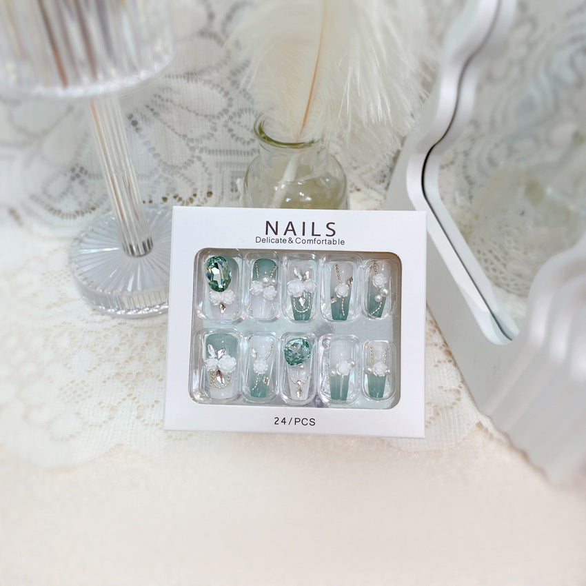 F23 Mint green white rose MEDIUM NAIL