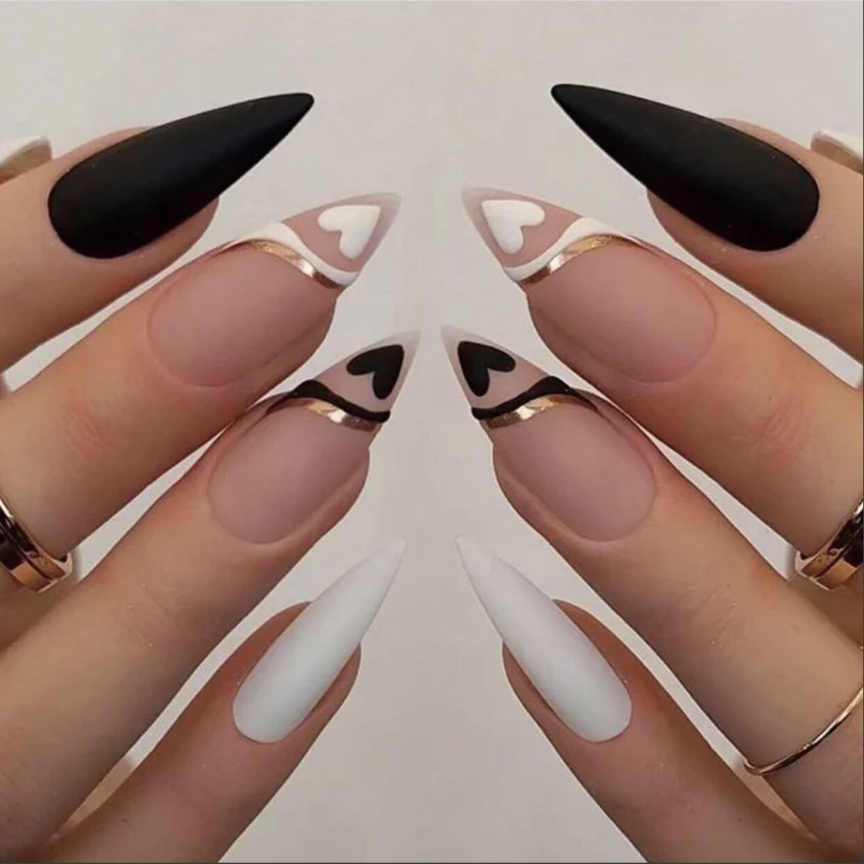 K1  Almond black & white heart MEDIUM NAIL