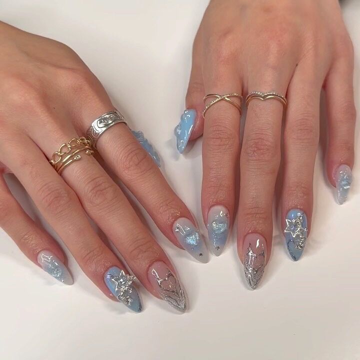 M59 Ocean Blue Heart MEDIUM NAIL